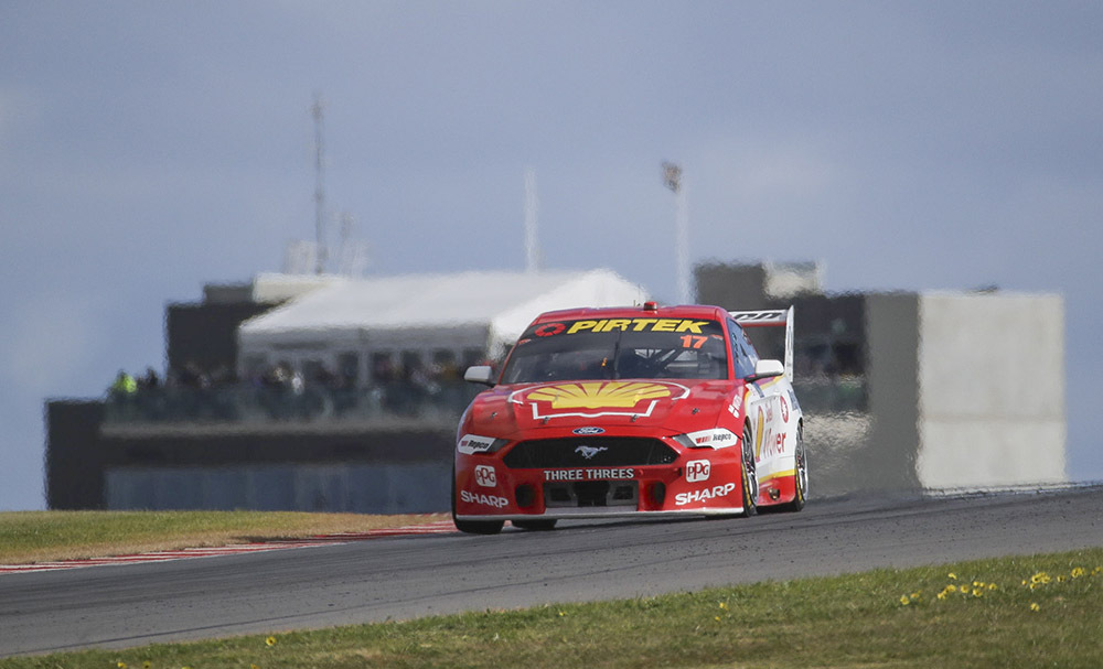 McLaughlin Equals Lowndes' Supercars Win Record