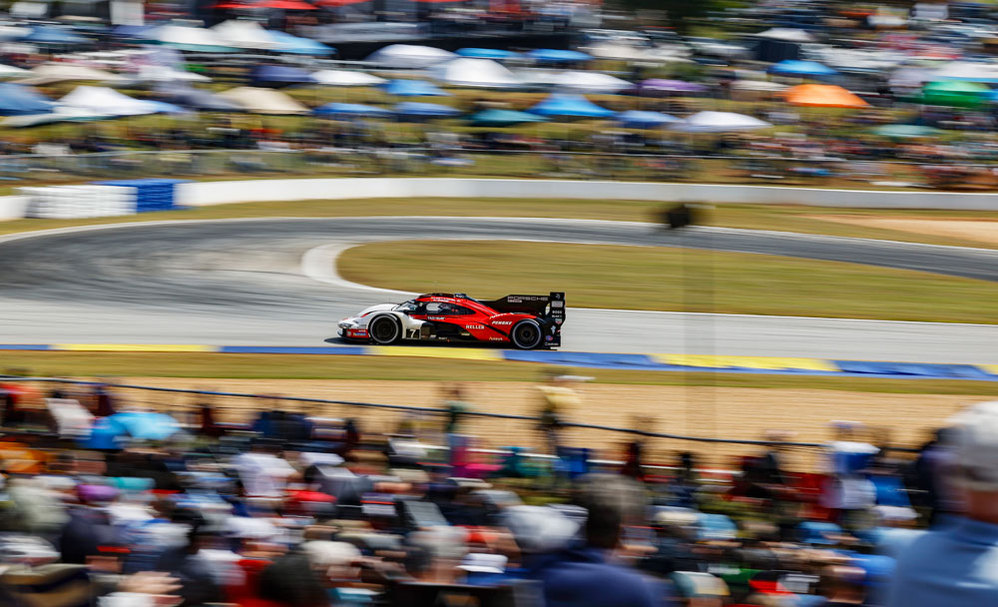 Porsche wraps up IMSA season second in manufacturers' championship