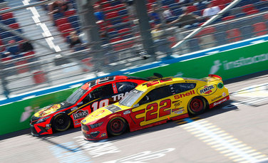 NASCAR Cup Series Race Report - Phoenix