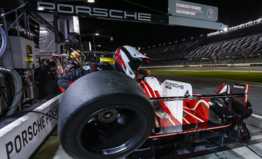 Porsche Penske prepares for the classic in Daytona