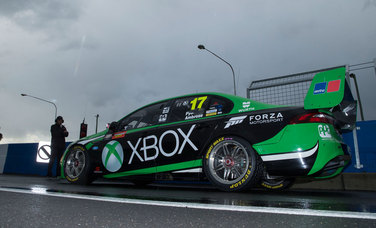 Scott Pye puts the Xbox Falcon into seventh place in a wet final Shootout at the Bathurst 1000