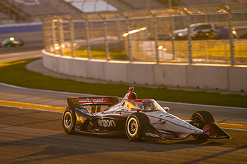 Milwaukee Mile Race 1 photo gallery